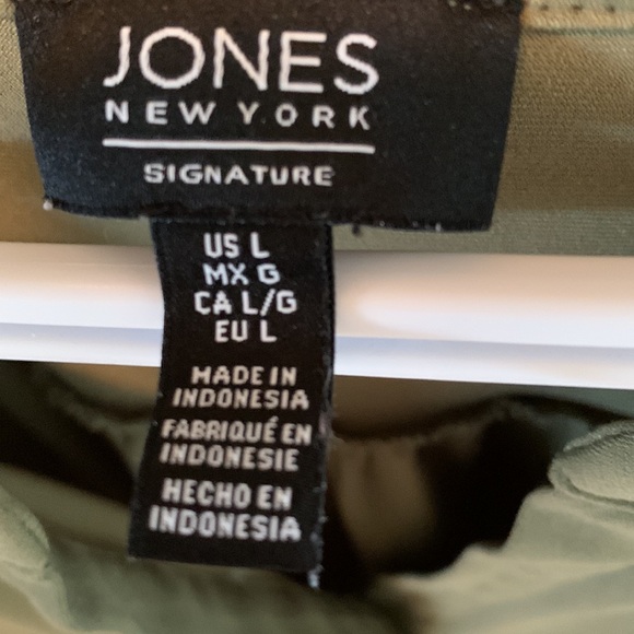 Jones New York, size L. Good condition, mid-Dark green - Picture 2 of 3